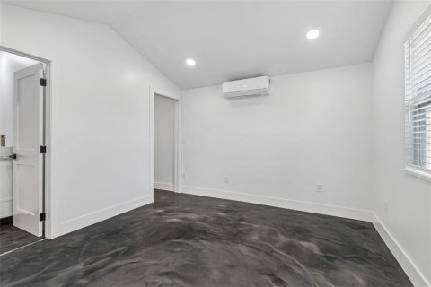 Casa en venta en Saint Petersburg, Florida, 4 dormitorios, 183.76 m2 № 2220792 - foto 18