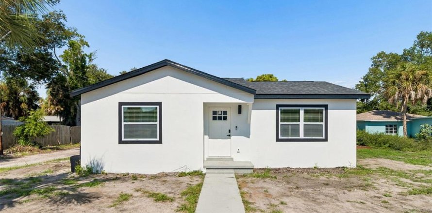 Casa en Saint Petersburg, Florida 4 dormitorios, 183.76 m2 № 2220792