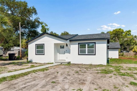 Casa en venta en Saint Petersburg, Florida, 4 dormitorios, 183.76 m2 № 2220792 - foto 6