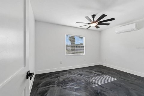 Casa en venta en Saint Petersburg, Florida, 4 dormitorios, 183.76 m2 № 2220792 - foto 26