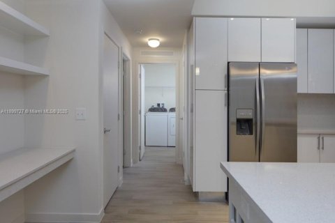 Снять в аренду кондоминиум в Майами, Флорида 2 спальни, 128.58м2, № 1950784 - фото 4