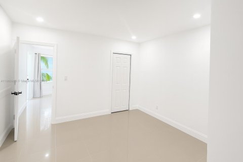 Appartement à louer à West Park, Floride: 1 chambre, 46.45 m2 № 1890358 - photo 2