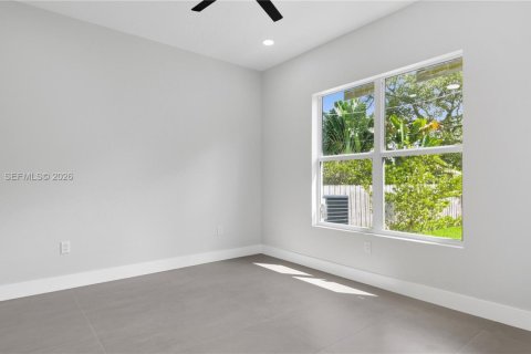 Immobilier commercial à vendre à Fort Lauderdale, Floride: 294.13 m2 № 2001200 - photo 30