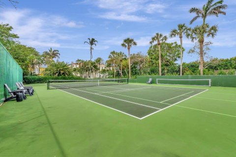 Снять в аренду кондоминиум в Делрей-Бич, Флорида 2 спальни, 158.12м2, № 1092751 - фото 1