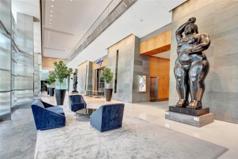 Condo in Miami, Florida  № 2022604 - photo 27