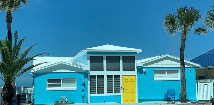 Villa ou maison à New Smyrna Beach, Floride 3 chambres, 153.66 m2 № 2424353