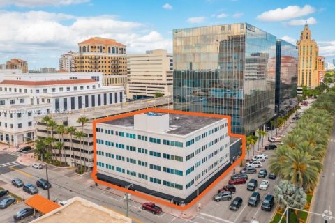 Propiedad comercial en Coral Gables, Florida № 2158440