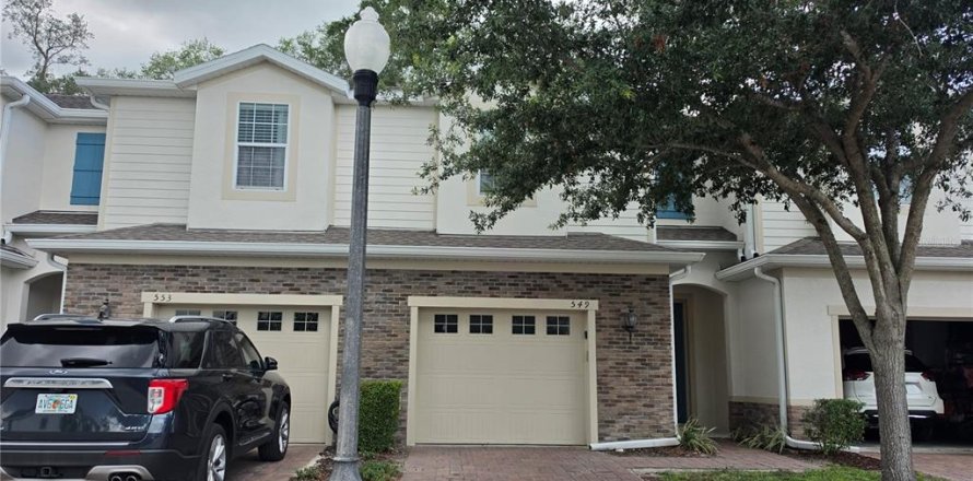 Townhouse in Oviedo, Florida 3 bedrooms, 173.91 sq.m. № 2138686