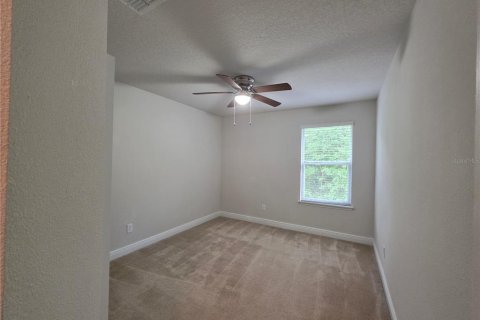 Townhouse in Oviedo, Florida 3 bedrooms, 173.91 sq.m. № 2138686 - photo 18