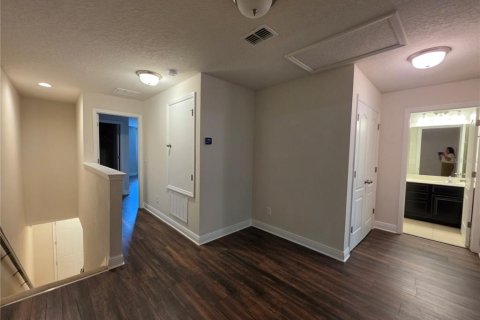 Townhouse in Oviedo, Florida 3 bedrooms, 173.91 sq.m. № 2138686 - photo 10