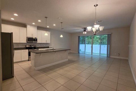 Townhouse in Oviedo, Florida 3 bedrooms, 173.91 sq.m. № 2138686 - photo 7