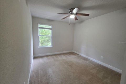 Townhouse in Oviedo, Florida 3 bedrooms, 173.91 sq.m. № 2138686 - photo 17