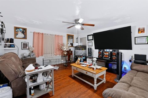 Villa ou maison à vendre à Seffner, Floride: 4 chambres, 191.47 m2 № 2381052 - photo 4