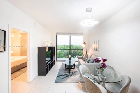 Condo in Doral, Florida, 1 bedroom  № 2012771