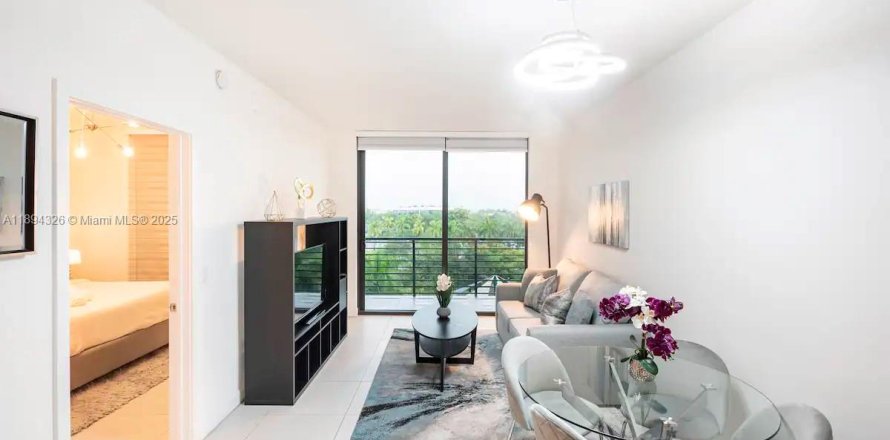 Condo in Doral, Florida, 1 bedroom  № 2012771