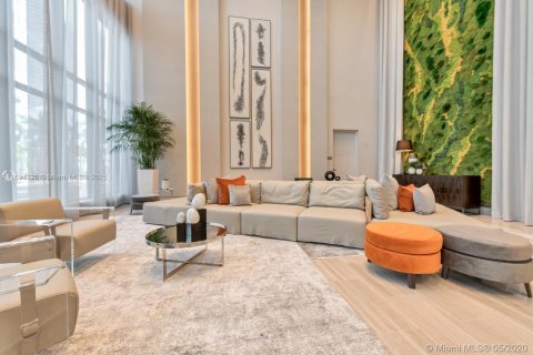 Condo in Doral, Florida, 1 bedroom  № 2012771 - photo 14