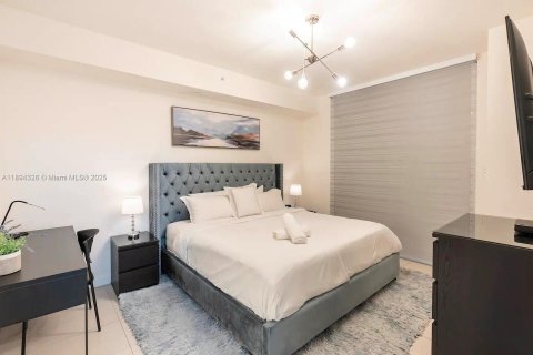 Condo in Doral, Florida, 1 bedroom  № 2012771 - photo 19