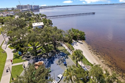 Apartment in Port Charlotte, Florida 2 bedrooms, 88.44 sq.m. № 2197256 - photo 21