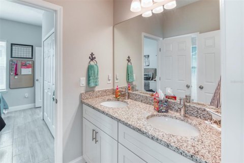 House in Kissimmee, Florida 4 bedrooms, 173.73 sq.m. № 2150660 - photo 26