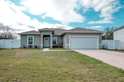 House in Kissimmee, Florida 4 bedrooms, 173.73 sq.m. № 2150660