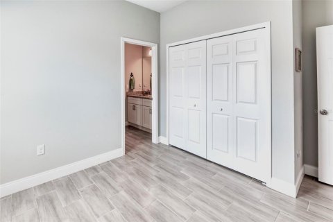 House in Kissimmee, Florida 4 bedrooms, 173.73 sq.m. № 2150660 - photo 25