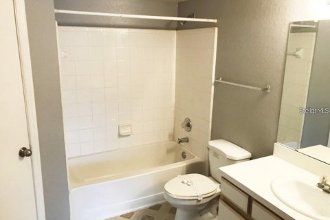 Condominio en alquiler en Kissimmee, Florida, 2 dormitorios, 95.32 m2 № 1910441 - foto 6