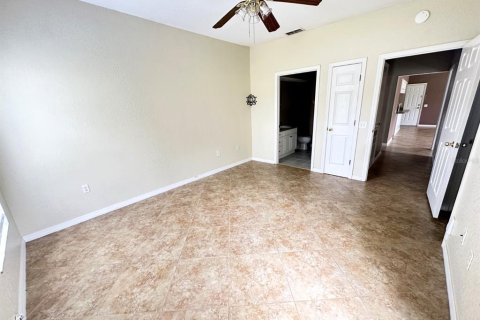 Condo in Winter Haven, Florida, 2 bedrooms  № 2267037 - photo 11