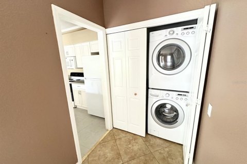 Condo in Winter Haven, Florida, 2 bedrooms  № 2267037 - photo 7