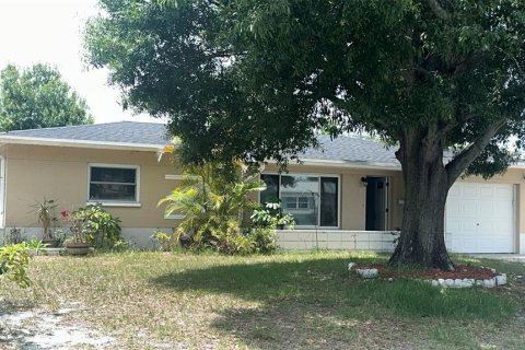 Casa en venta en Saint Petersburg, Florida, 3 dormitorios, 124.77 m2 № 1789958 - foto 2