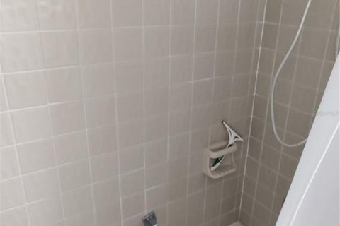 Condo in Zephyrhills, Florida, 2 bedrooms  № 2396283 - photo 25