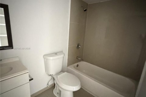 Снять в аренду кондоминиум в Халландейл-Бич, Флорида 2 спальни, 92.9м2, № 2004877 - фото 14