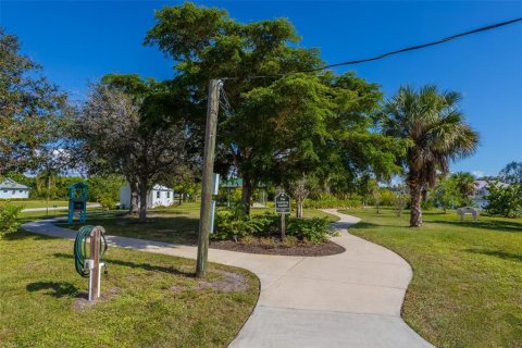 Terreno en venta en Port Charlotte, Florida № 2163237 - foto 13