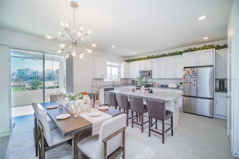 Villa ou maison à vendre à Davenport, Floride: 5 chambres, 221.76 m2 № 2198371 - photo 9