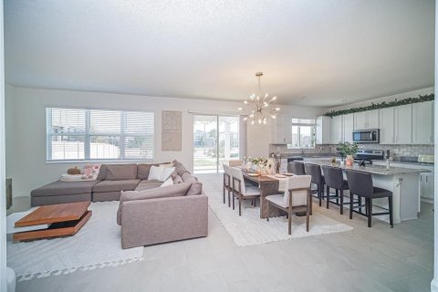 Villa ou maison à vendre à Davenport, Floride: 5 chambres, 221.76 m2 № 2198371 - photo 7