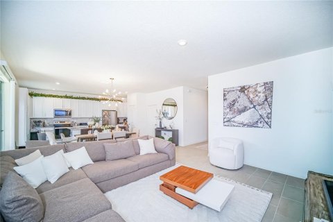 Villa ou maison à vendre à Davenport, Floride: 5 chambres, 221.76 m2 № 2198371 - photo 12