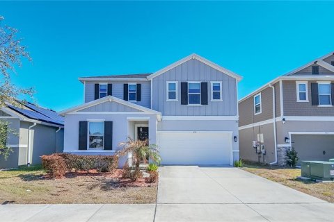 House in Davenport, Florida 5 bedrooms, 221.76 sq.m. № 2198371