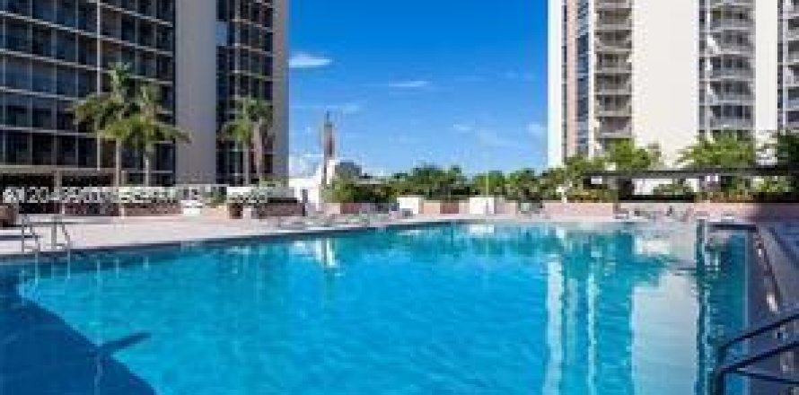 Condo in Aventura, Florida, 2 bedrooms № 2181426