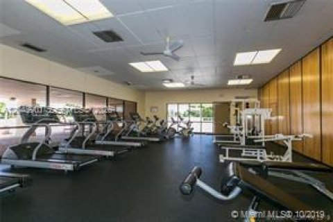 Condo in Aventura, Florida, 2 bedrooms № 2181426 - photo 13