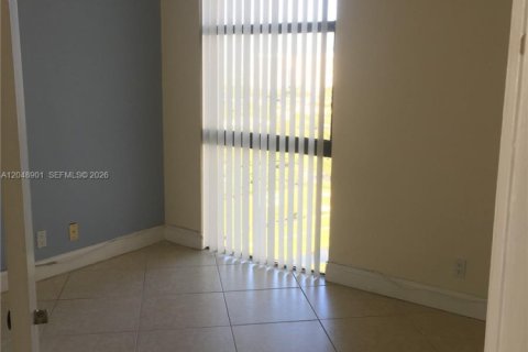 Condo in Aventura, Florida, 2 bedrooms № 2181426 - photo 6