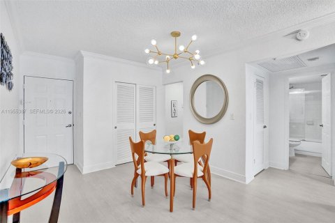 Condominio en alquiler en Hollywood, Florida, 1 dormitorio, 69.21 m2 № 2020856 - foto 11