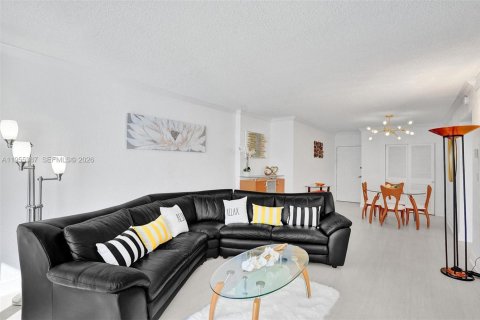 Condominio en alquiler en Hollywood, Florida, 1 dormitorio, 69.21 m2 № 2020856 - foto 8