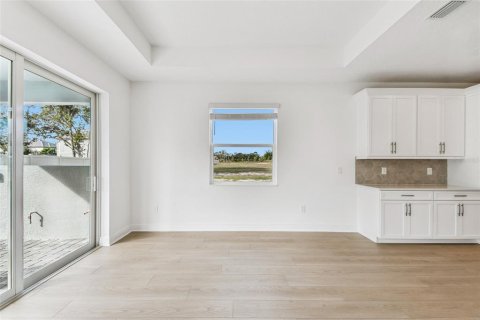 House in Sarasota, Florida 4 bedrooms, 264.86 sq.m. № 2391005 - photo 14
