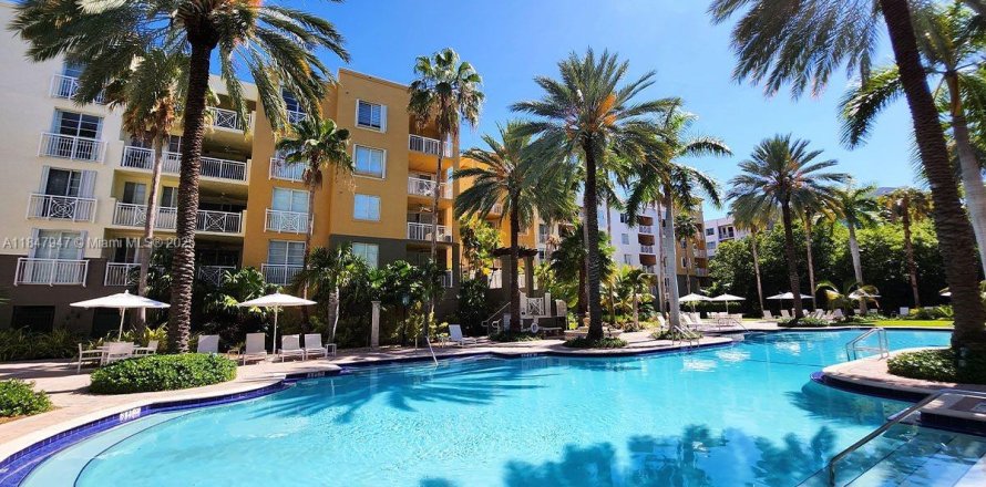 Condo in Miami Beach, Florida, 3 bedrooms  № 1889506