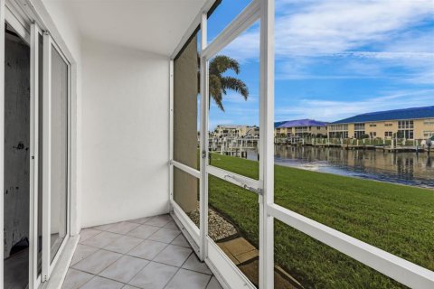 Condominio en venta en Punta Gorda, Florida, 2 dormitorios, 103.49 m2 № 1912556 - foto 23