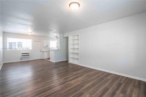 Appartement à louer à Miami Beach, Floride: 1 chambre, 91.97 m2 № 1955378 - photo 5