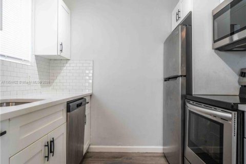 Appartement à louer à Miami Beach, Floride: 1 chambre, 91.97 m2 № 1955378 - photo 8