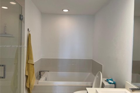 Купить кондоминиум в Майами, Флорида 2 спальни, 97.36м2, № 2079244 - фото 21
