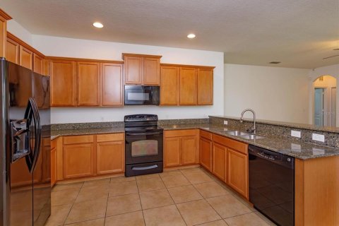 Casa en venta en Kissimmee, Florida, 4 dormitorios, 236.44 m2 № 1778812 - foto 12
