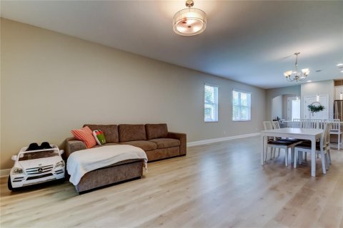 Villa ou maison à vendre à Odessa, Floride: 6 chambres, 277.59 m2 № 1916602 - photo 20