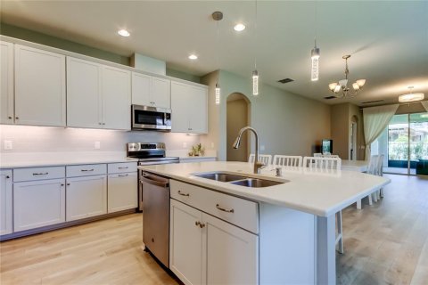 Villa ou maison à vendre à Odessa, Floride: 6 chambres, 277.59 m2 № 1916602 - photo 8